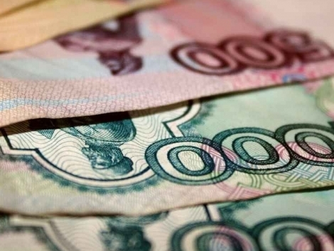 Курс рубля страдает из-за санкций