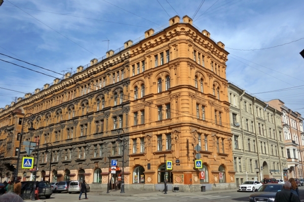 Выкуп здания под отель, аппартаменты в центре Санкт-Петербурга